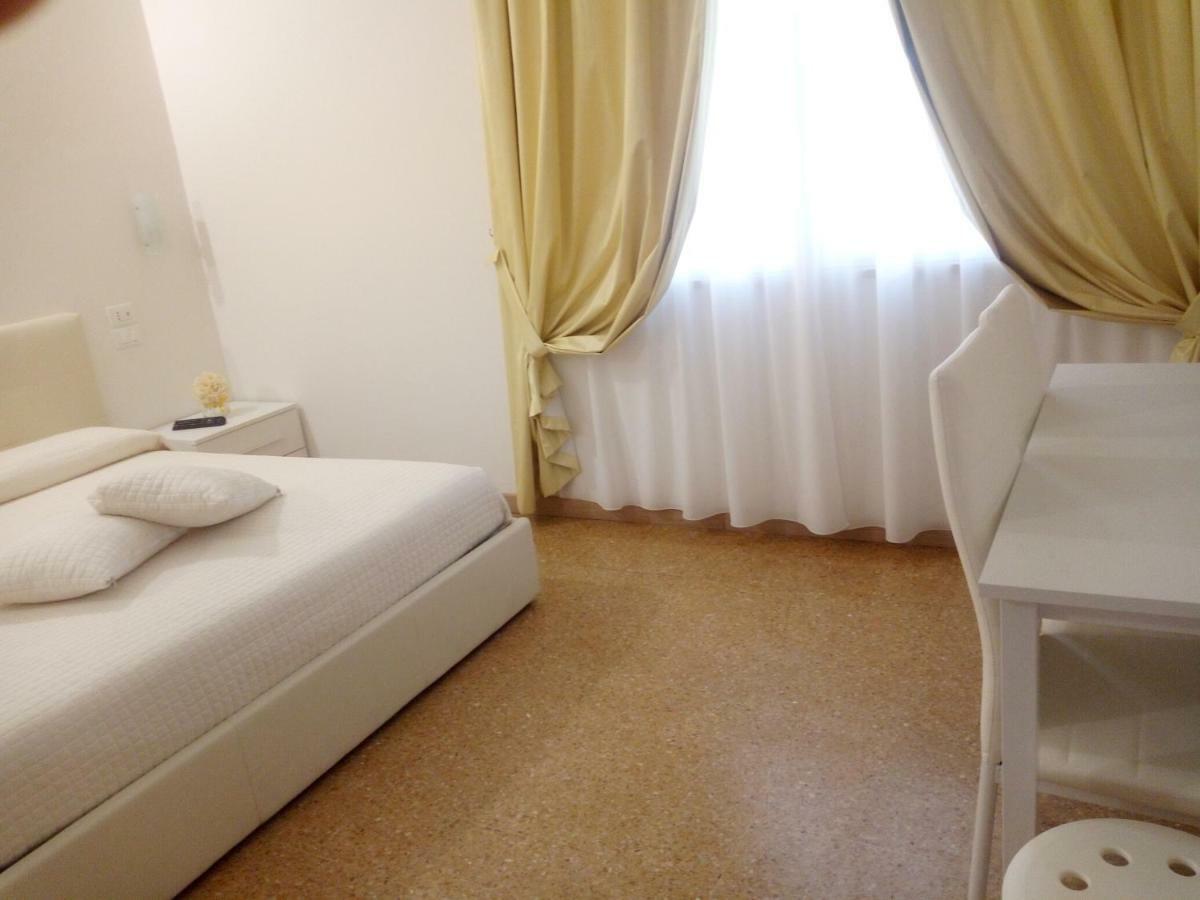 Bed and Breakfast Officina Urban Sleep San Benedetto del Tronto Zewnętrze zdjęcie